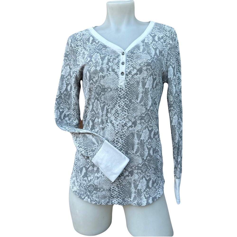 Gray Snakeskin Print Women's LS Top M